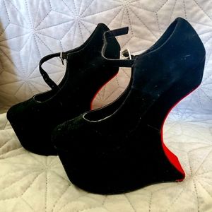 Black and Red Heeless Heels